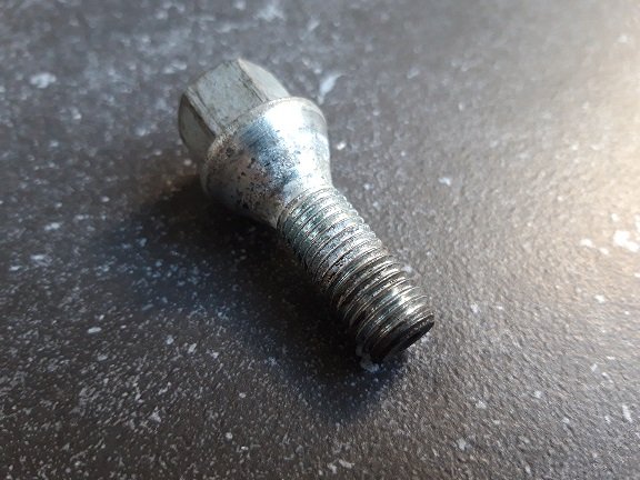 Peugeot 107 (05-12) wielbouten 16x Used - Afbeelding 2