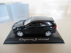 Minichamps - Porsche Cayenne S Diesel - 1:43 - Mint in box