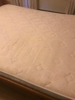 2 persoons grenen bed met matras en lattenbodem - 1