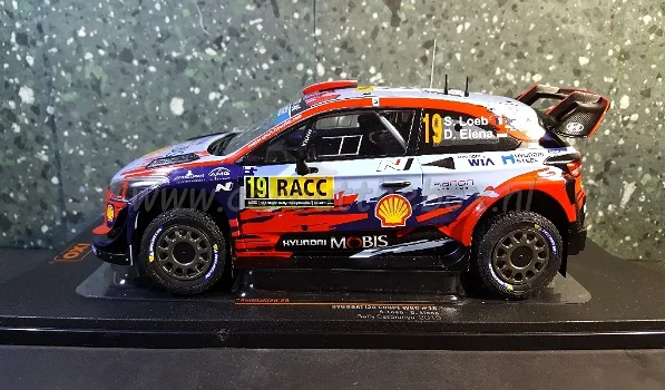 Hyundai i20 WRC #19 LOEB 1:18 V473 - 0