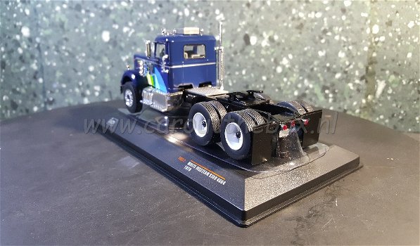 White Western Star 4864 blauw 1:43 Ixo - 2