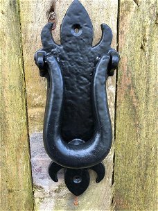 Deurklopper ijzer zwart - als antieke deurklopper, scorpio