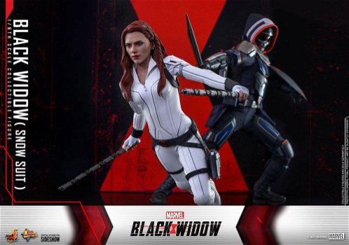 HOT DEAL Hot Toys Black Widow Snow Suit MMS601 - 5