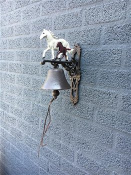 Paarden - gietijzer-paard-tuinbel-huisbel-veulen-deurbel - 3