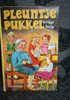 Trix bakker - pleuntje pukkel - 0