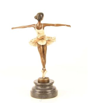 Een bronzen beeld van een balletdanseres-brons -KADO - 4