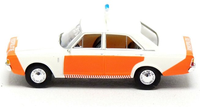 1:87 Brekina 19411 Ford Taunus 17m P7b Rijkspolitie NL - 2