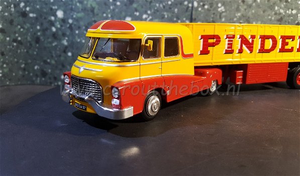 Ford F798 Truck en trailer PINDER 1:43 Atlas - 1