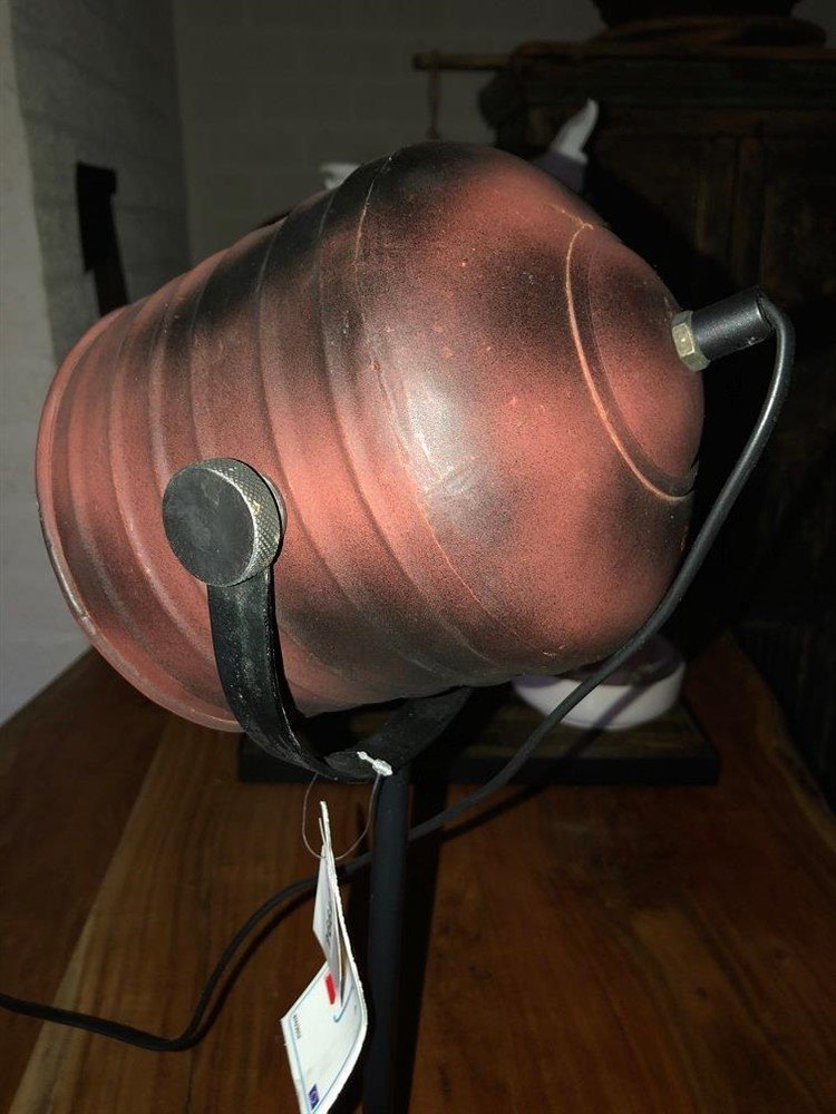 Industriële tafel- bureau lamp op stand en metalen kap. - Afbeelding 6
