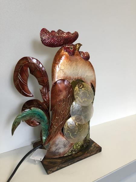 Lamp met haan, decoratief, metaal, mooie lamp, sierlijk. - Afbeelding 2