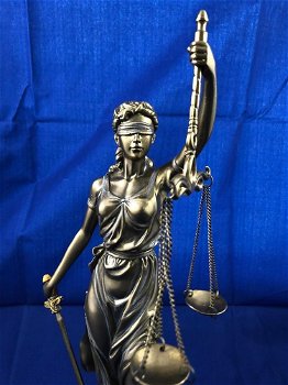 Prachtig beeld van Justitia, brons-look -vrouwe justitia - 2