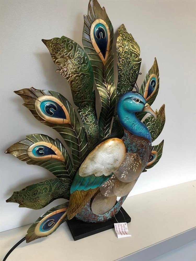 Pauw lamp, decoratief, metaal, mooie lamp, sierlijk. - Afbeelding 4