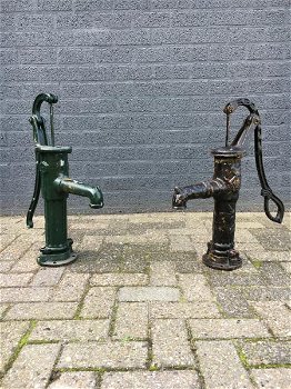 Ouderwetse waterpomp, vol gietijzer, groen-waterpomp - 4