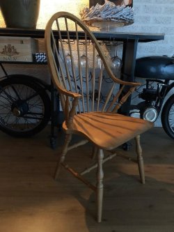 hand gemaakt houten fauteuil van Nesto- fauteuil-stoel