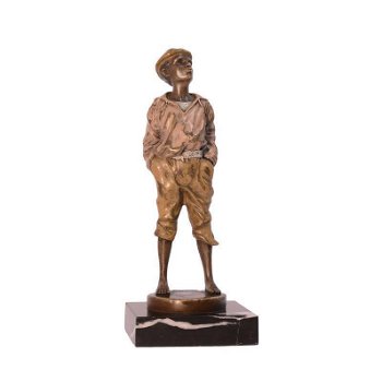 Een bronzen beeld- fluitende jongen-jongen-brons-beeld - 0