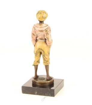 Een bronzen beeld- fluitende jongen-jongen-brons-beeld - 4