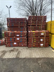 Gelakt constructiesteun 1,6 -3 m 100 stuks Nieuwe