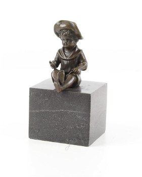 jongen -jongetje -brons beeld-sculptuur- zittend jongentje - 0