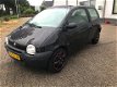 Renault TWINGO glans zwart met nw APK - 0 - Thumbnail
