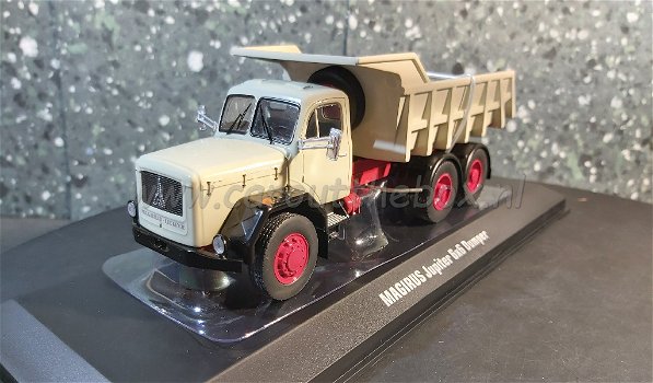 Magirus Jupiter 6x6 Dumper grijs 1:43 Ixo - 1