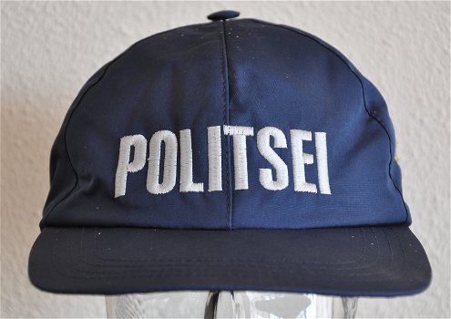 Politiepet politie Estland , cap - 0