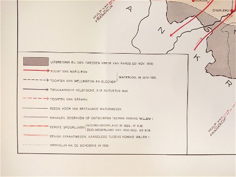 4 posters / landkaarten van Nederland en de wereld - 1