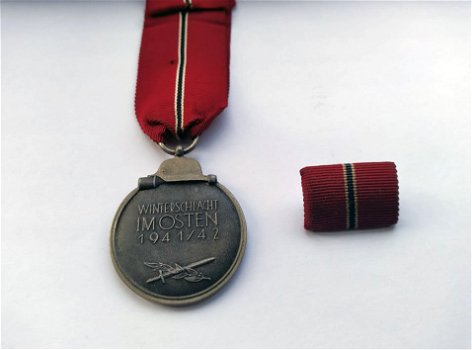 Ostmedaille met Feldspange - 3