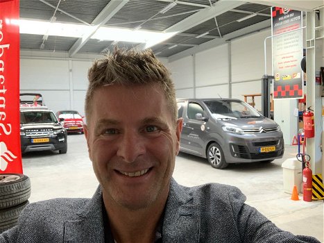 Wij kopen uw scootmobiel en hebben er ook 50 te koop - 0