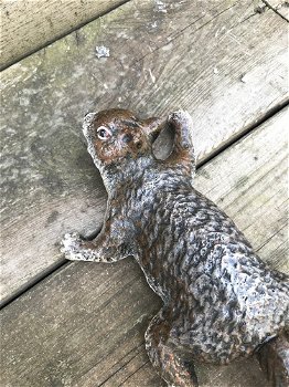 Een klimmende eekhoorn, gemaakt van gietijzer, wanddecoratie - 1