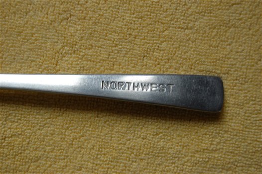 Northwest Orient 2 vorken & 2 messen & 1 lepel - 2