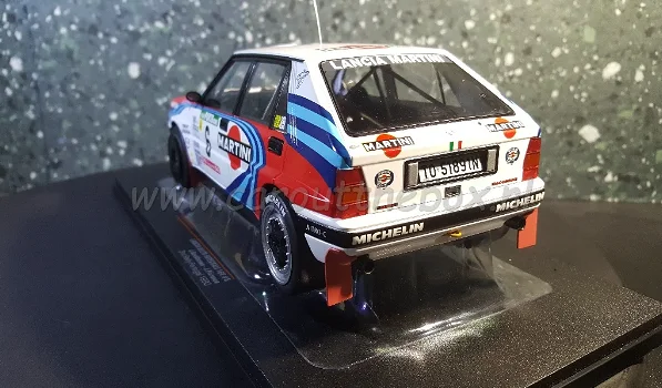 Lancia Delta Integrale #6 MARTINI 1:18 Ixo V502 - 2