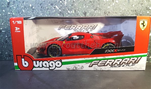 Ferrari FXXK evo rood 1:18 Bburago - 4