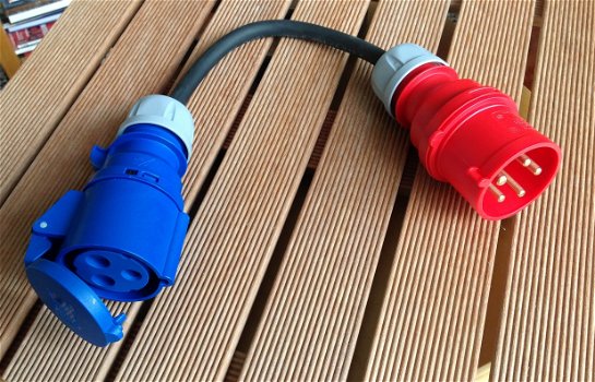 CEE rood 32A e-mobiel laadadapter naar CEE blauw 32A 230V AC - 0