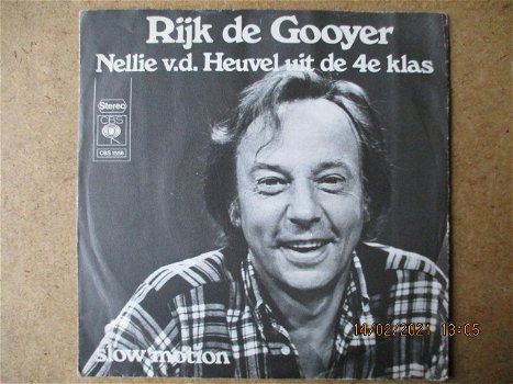 a0177 rijk de gooyer - nellie vd heuvel uit de 4e klas - 0