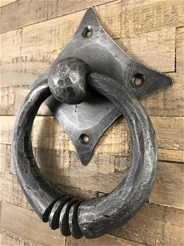 Pull-ring - deurklopper smeedijzer rustieke houten deur - 1
