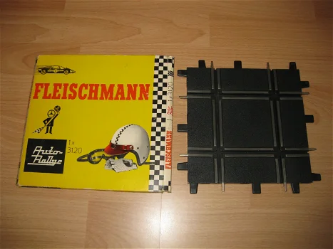 fleischmann racebaan kruising in ovp geel 3120 - 0