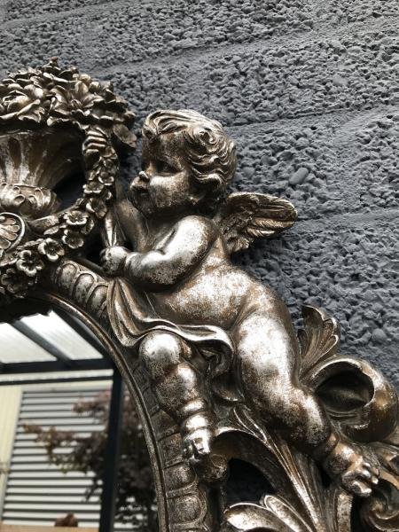 Een mooie decoratieve spiegel,zilveren omlijsting-2 engelen - Afbeelding 5