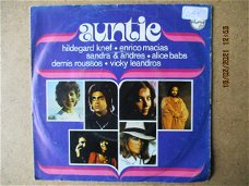 a0587 auntie - diverse artiesten