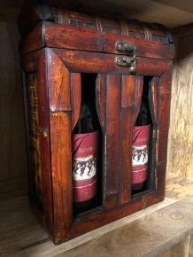 koloniaal houten kist voor 2 flessen wijn ,bamboe afwerking