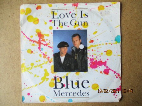 a0879 blue mercedes - love is the gun - 0