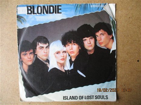 a0901 blondie - island of lost souls - 0