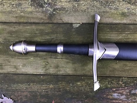 Decoratief stijlvol zwaard, met fraai handvat, ridder zwaard - 2