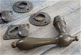 Deur antieke set - rozetten messing met klapjes + koperen - 5 - Thumbnail