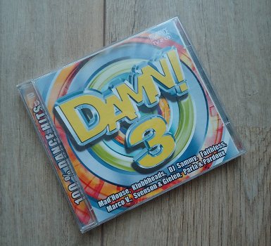 De originele dubbel-CD DAMN! 3 100% Dancehits van Digidance. - 4