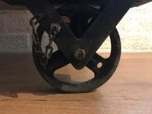 Rijdende bar, industriële look, 2 grote ijzeren wielen r-kast - Afbeelding 8