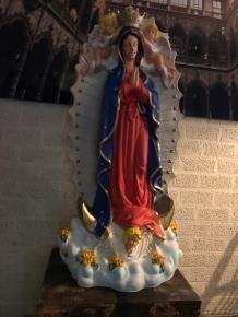 Prachtig fors Maria beeld met engelen polystone vol in kleur - 6