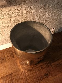Mooie aluminium vaas, rond de vorm van gezicht, nikkel - 6