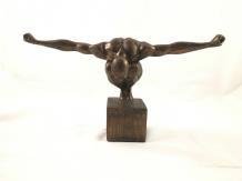 Mooi sculptuur , beeld - Olympian Man, atletische man - 0