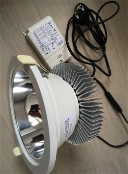 Meson Pro 190 White (LED 29.5W 2600lm 3000K DIM) - 2