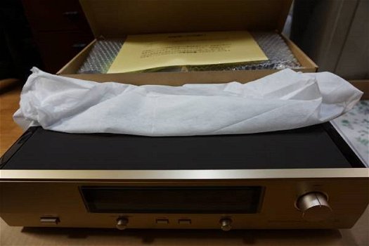 New Accuphase C-37 phono Amplifier - 1